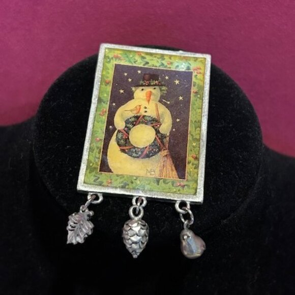 HOLIDAY🎄🎄MARJOLIEN BASTIN Snowman Wreath Pewter BROOCH - Picture 2 of 7